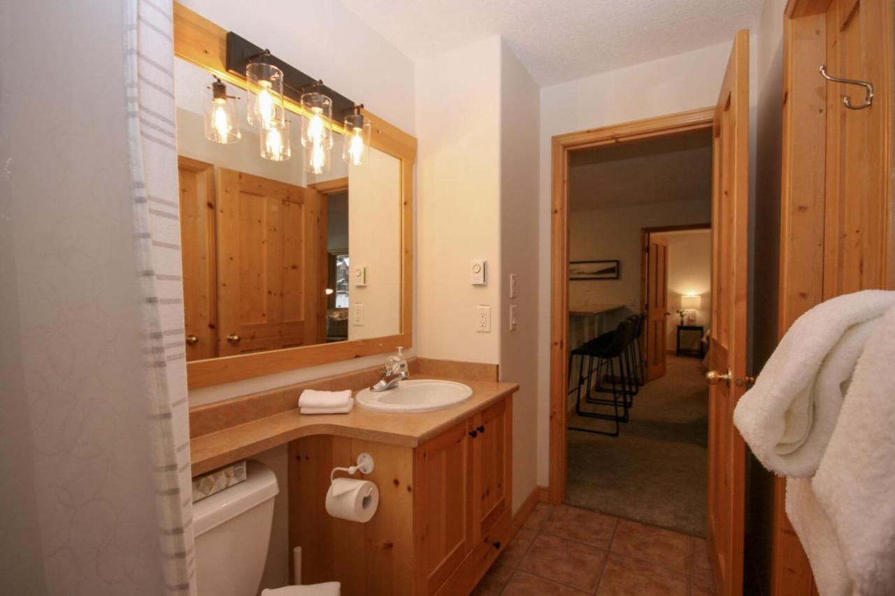 Crystal Forest 2Br Ski In Ski Out With Private Hot Tub Sun Peaks Exterior photo